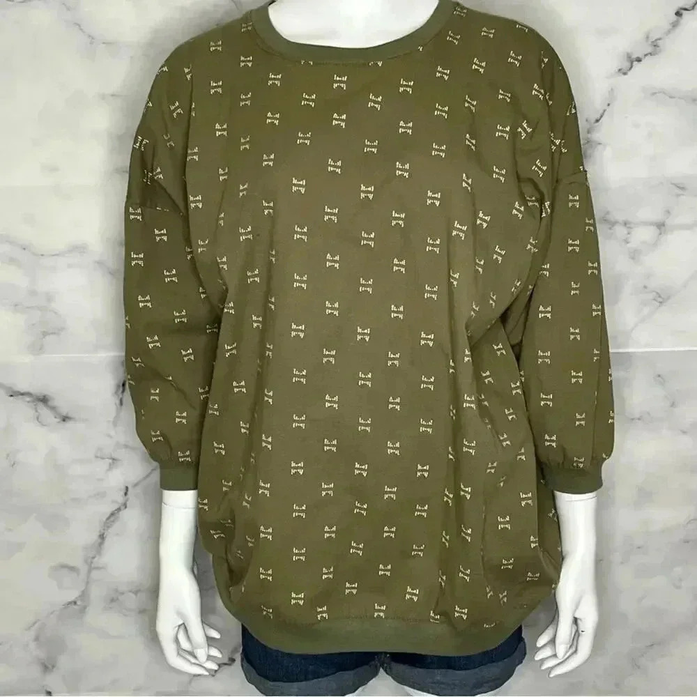 EnChante Vintage Pullover Top